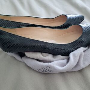 Louboutin snakeskin pumps 39.5